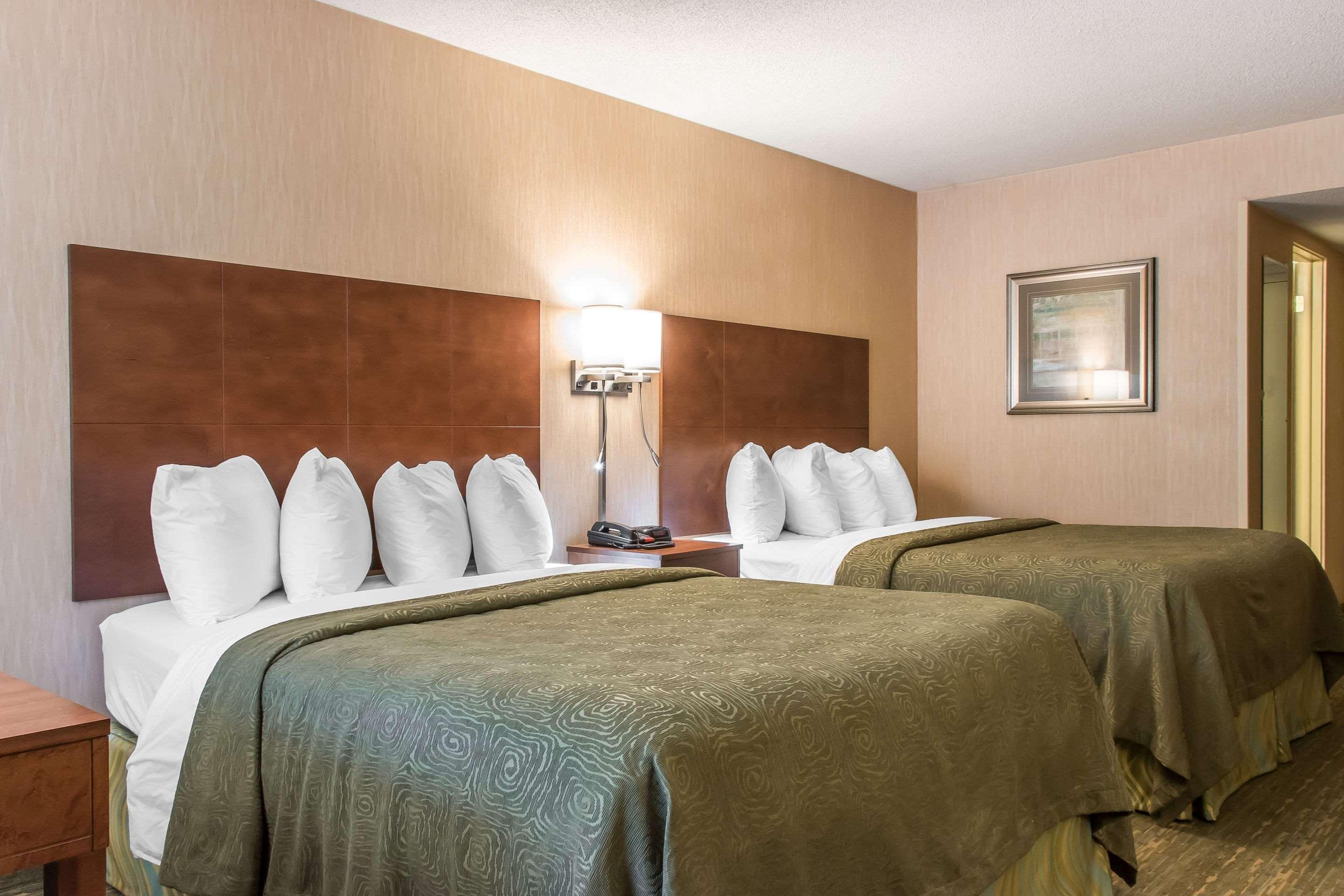 Quality Inn Бедфорд Екстер'єр фото