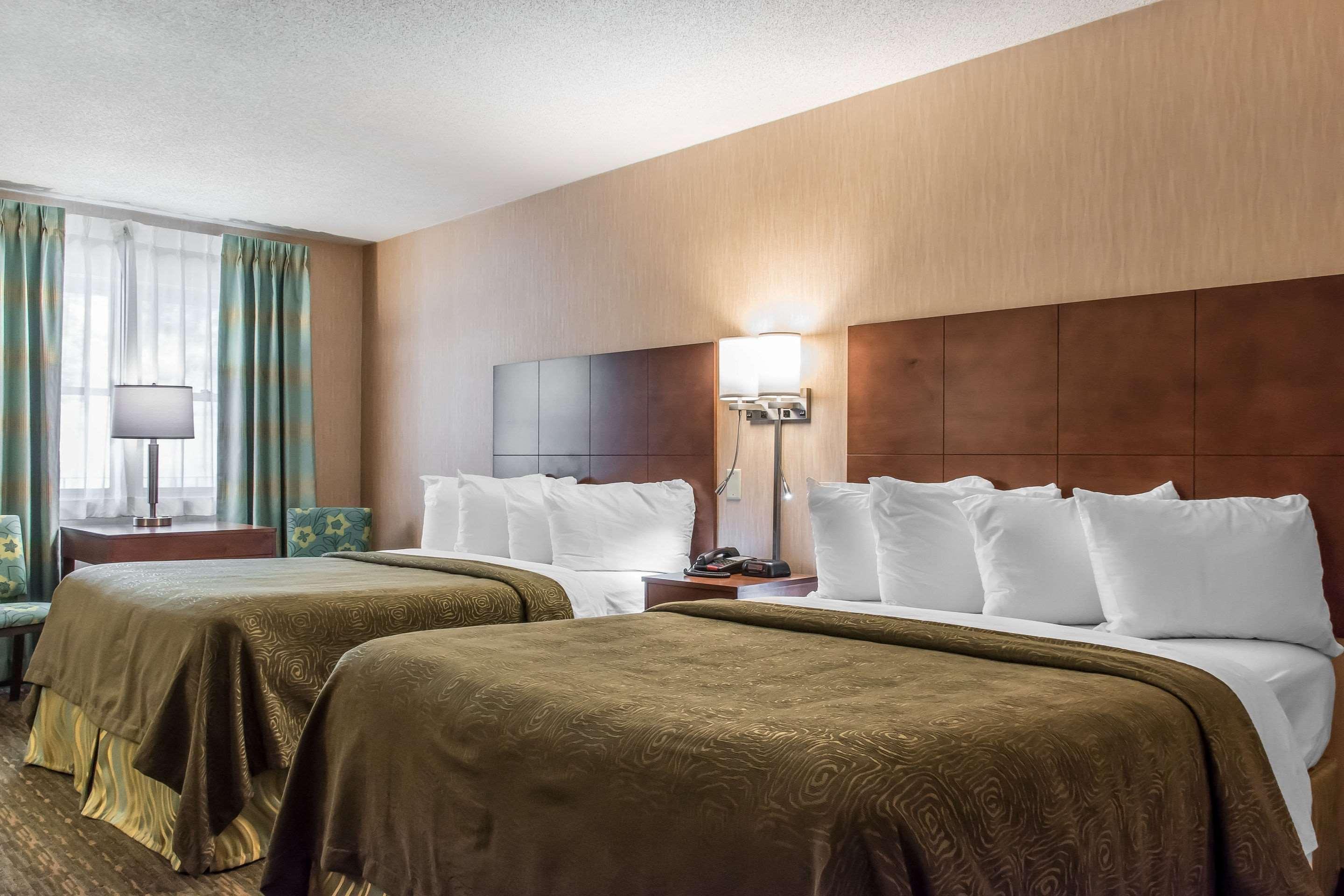 Quality Inn Бедфорд Екстер'єр фото