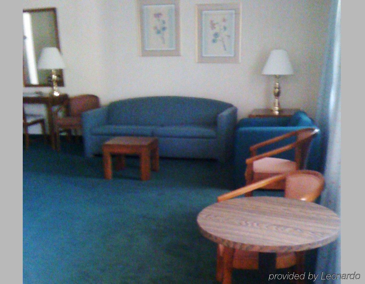 Quality Inn Бедфорд Екстер'єр фото